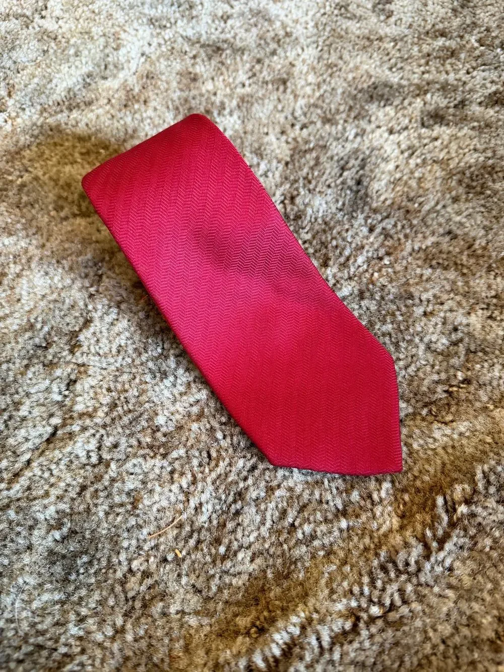 Vintage Yves Saint Laurent Luxury Red Micro-Herringbone Silk Tie Made in Italy